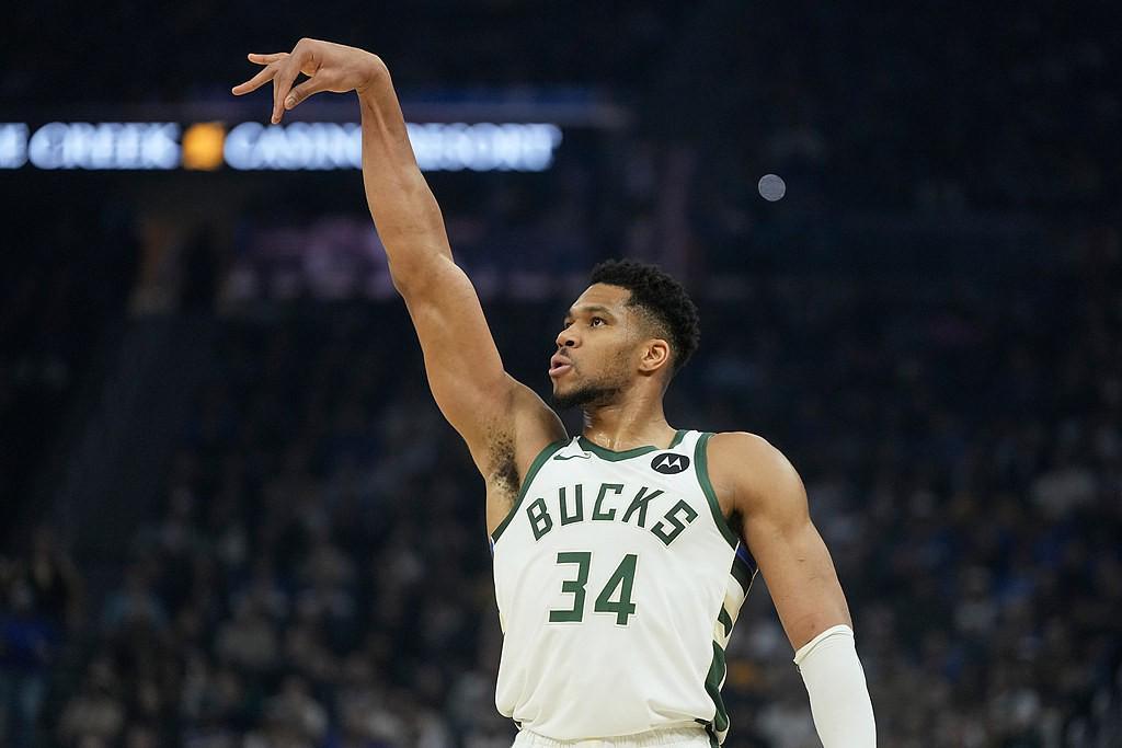 即时资讯-逗逗你们的，记者：曾与雄鹿接触的球队称对方没认真考虑字母交易